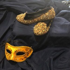 Cheetah flats with gold skulls